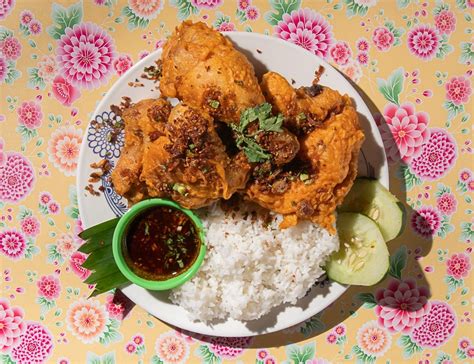 10 of the best fried chickens and where to get it in Metro Manila.